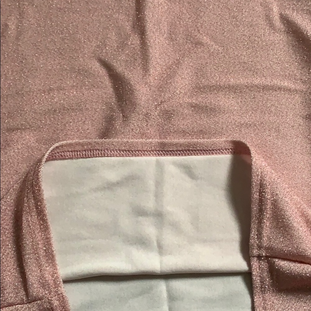 Two piece set - Picture 3 of 6